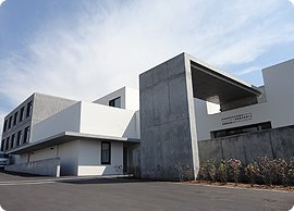 地域密着型特別養護老人ホーム 
清幌園里塚緑ケ丘